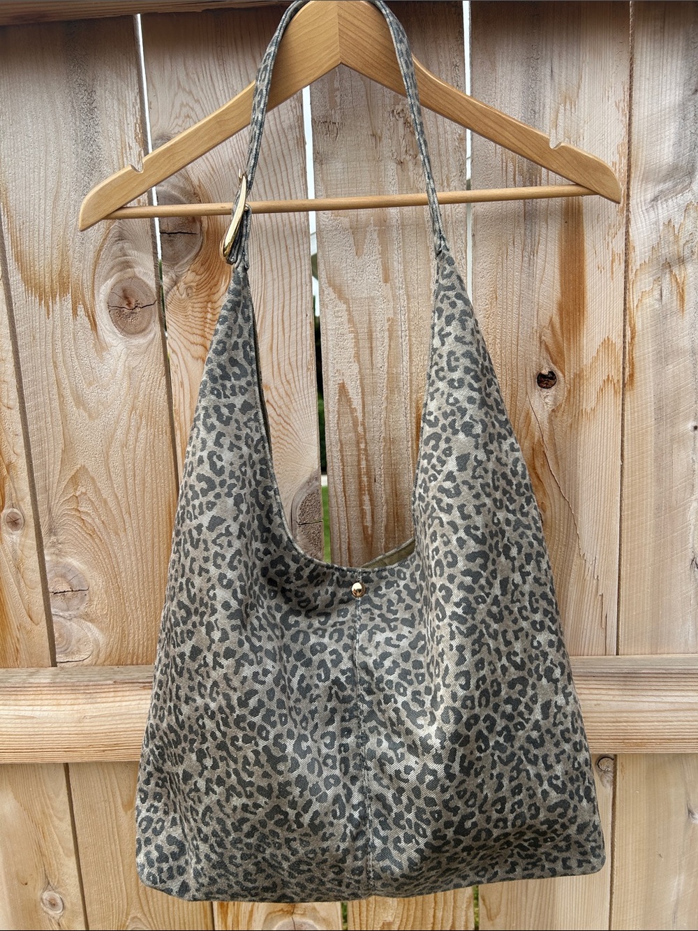 Anthropologie Love Knot Slouchy Bag Buckle Edition